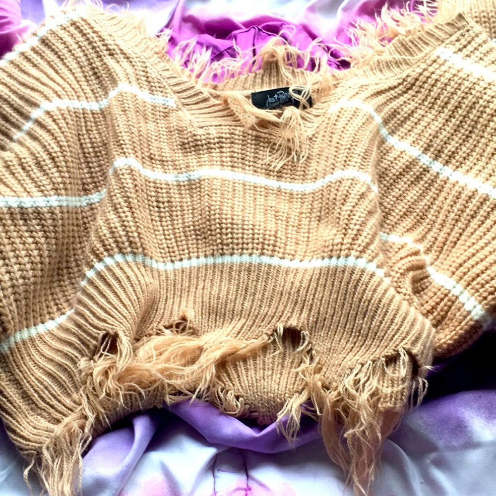Womens cropped sweater size medium
